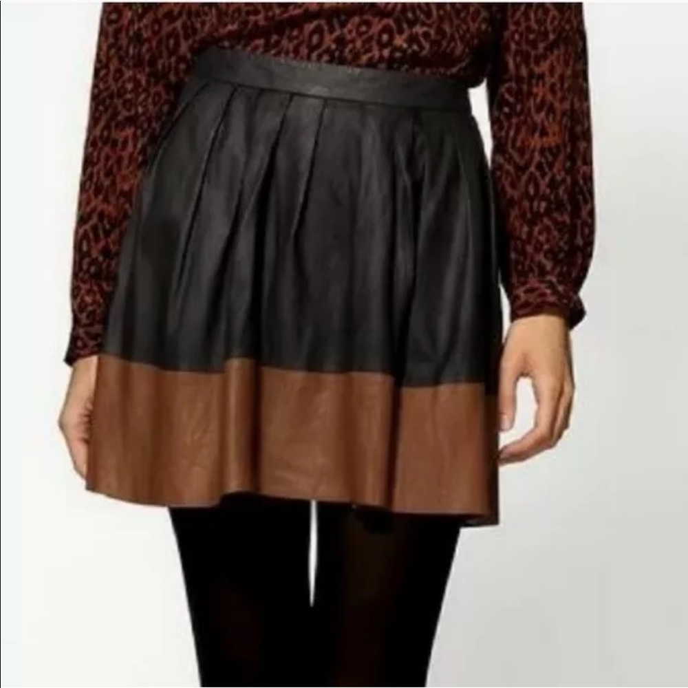 Joie | Lusila Black Leather Pleated Mini Skirt, L